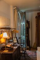 Church Des Artistes Guest House