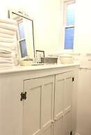 Church Des Artistes Guest House