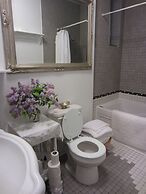 Church Des Artistes Guest House