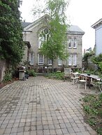 Church Des Artistes Guest House