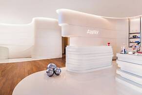 W Shanghai - The Bund