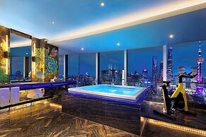 W Shanghai - The Bund