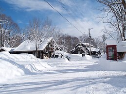 Woody House Kazamidori