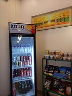 Meaco Royal Hotel - Taytay