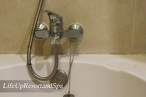 Life Up Resort and Spa