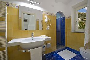 Albadamare Boutique Hotel