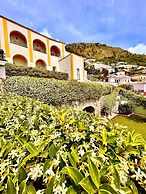 Albadamare Boutique Hotel