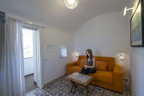 Albadamare Boutique Hotel