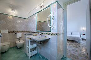 Albadamare Boutique Hotel