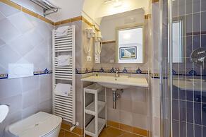 Albadamare Boutique Hotel