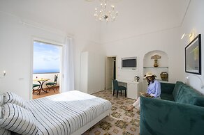 Albadamare Boutique Hotel