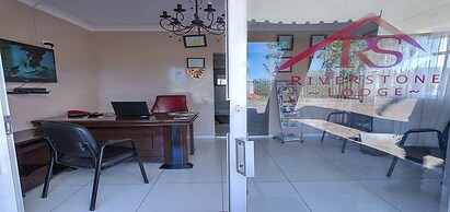 Riverstone Guest Lodge