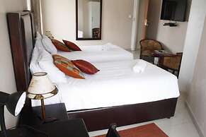 Riverstone Guest Lodge