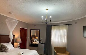 Riverstone Guest Lodge