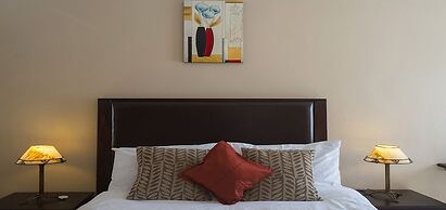 Riverstone Guest Lodge