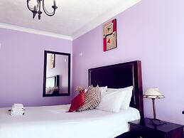 Riverstone Guest Lodge