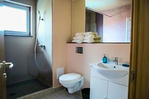 Sangria Luxury Family