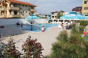 Sangria Luxury Family