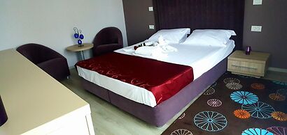 Sangria Luxury Family