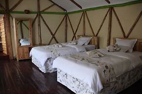 Lake Bunyonyi Rock Resort
