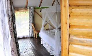 Lake Bunyonyi Rock Resort