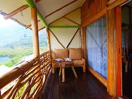 Lake Bunyonyi Rock Resort
