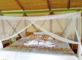 Lake Bunyonyi Rock Resort