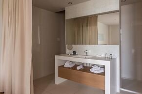 Hotel du Lac Champlain, an Ascend Collection Hotel