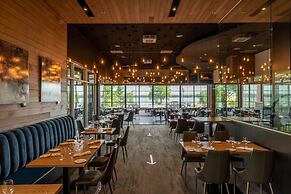 Hotel du Lac Champlain, an Ascend Collection Hotel