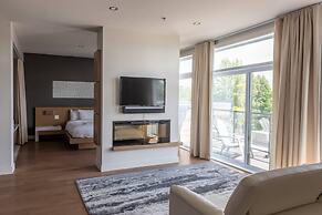 Hotel du Lac Champlain, an Ascend Collection Hotel