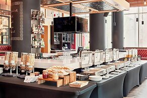 Civic Hotel Autograph Collection