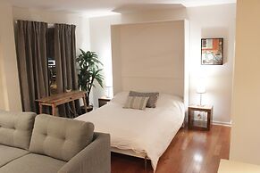 MTLVacationRentals - Suite Mont-Royal - 3 queen beds, 1,5 Ba