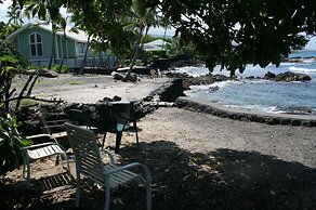 Alii Point #15 - Almost Oceanfront 3 Bedroom Home by RedAwning