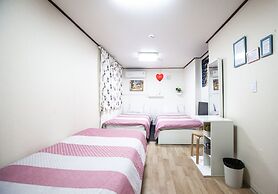 Jeong House