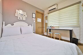 Hongdae Style Guesthouse