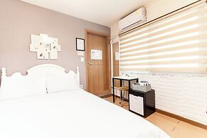 Hongdae Style Guesthouse