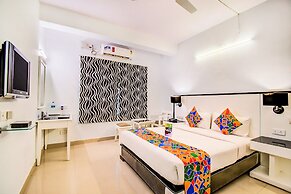 FabHotel 29th Church Inn