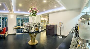 Anajak Bangkok Hotel