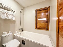 Da Nang Bay Hotel