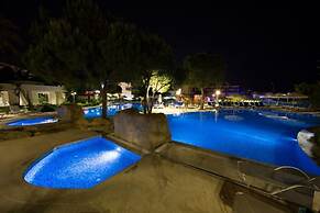 Royal Palm Beach Hotel