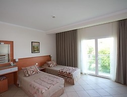 Royal Palm Beach Hotel