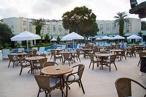 Royal Palm Beach Hotel
