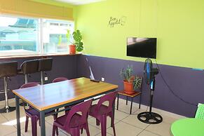 Mahana Lodge Hostel & Backpacker