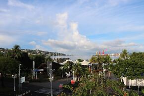 Mahana Lodge Hostel & Backpacker