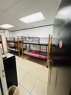 Mahana Lodge Hostel & Backpacker