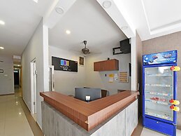 Super OYO Capital O 90556 Hotel Cherita Rooms