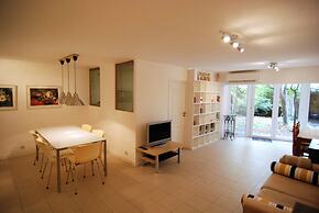 Baratero Garden Apartment