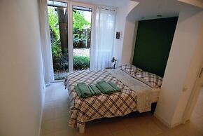 Baratero Garden Apartment