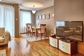 Baratero City Corner II Apartment