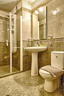 Baratero City Corner II Apartment